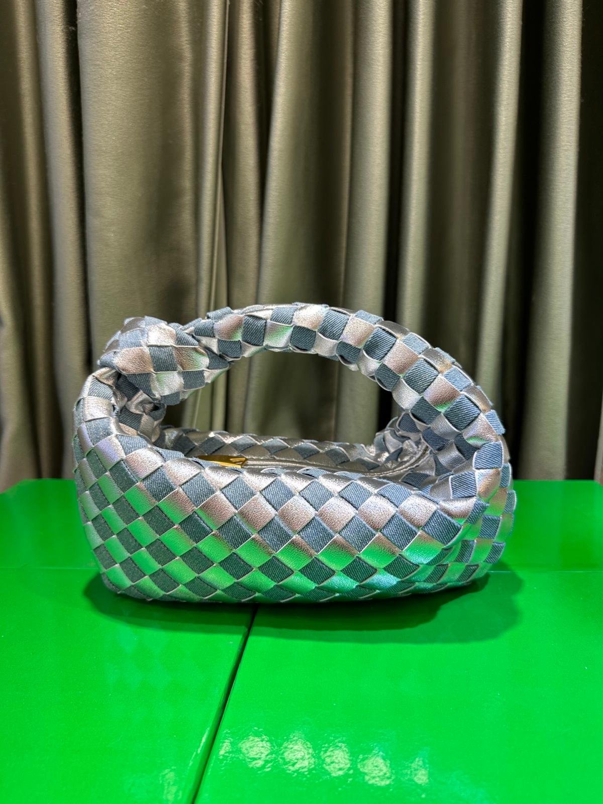 WhatsApp Image 2024-10-02 at 21.41.02